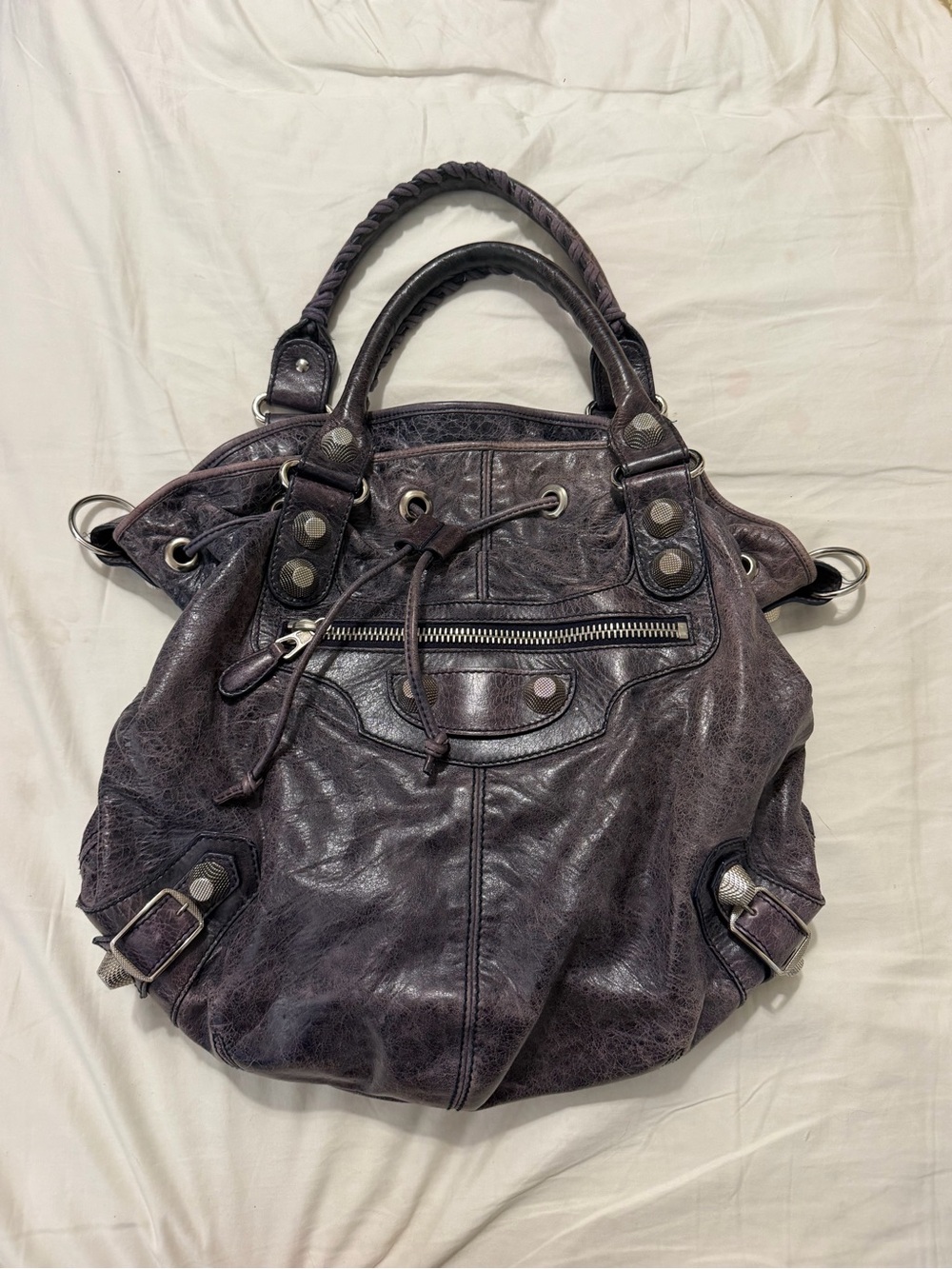 Balenciaga Vintage Agneau Classic Giant 21 Pompon Bucket Bag